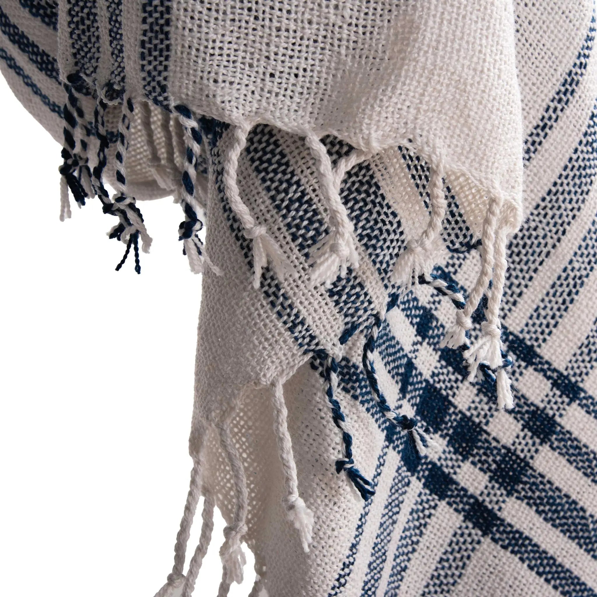 50" X 60" Ivory And Navy Blue Plaid Throw Blanket with Fringe Homeroots Home Decor