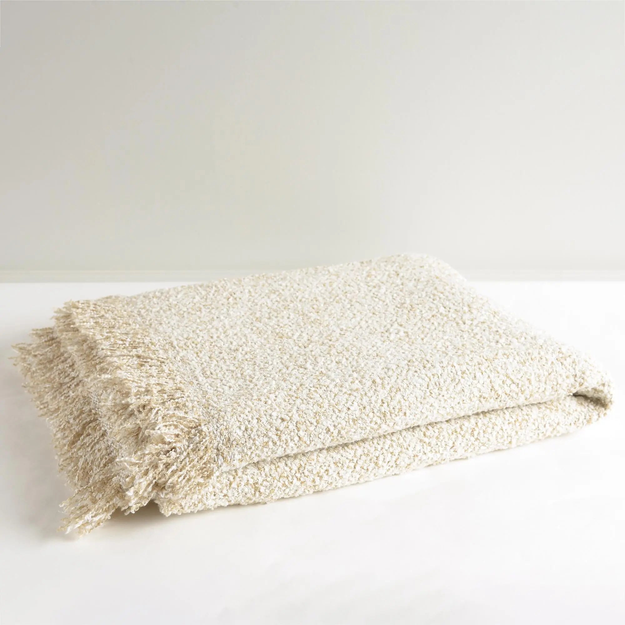 50" X 60" Ivory And Sand Throw Blanket with Fringe Homeroots Home Decor