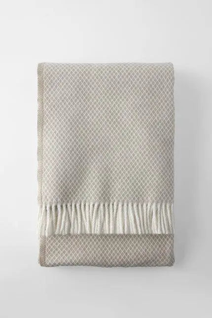 55" X 70" Cinnamon And White Cotton Blend Plush Throw Blanket with Fringe Homeroots Home Decor