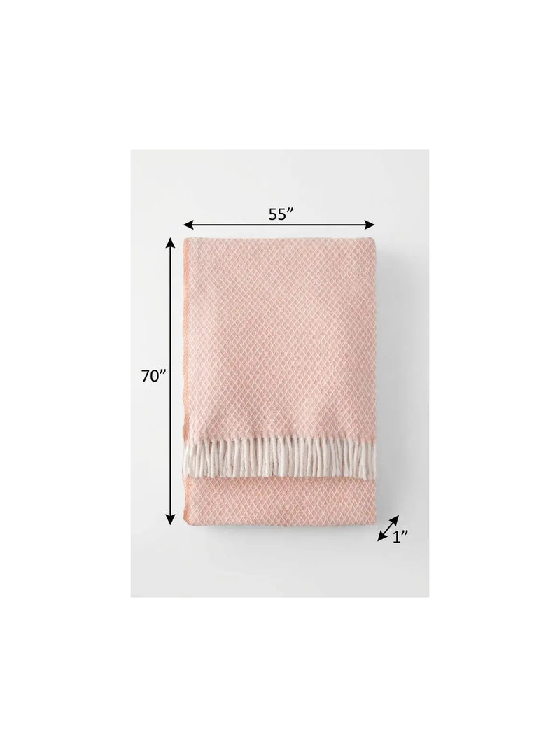55" X 70" Coral And White Cotton Blend Geometric Plush Throw Blanket with Fringe Homeroots Home Decor
