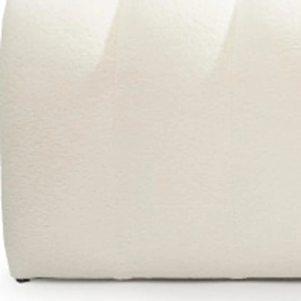 59" White Tufted Boucle Upholstered Bench Homeroots Living Room