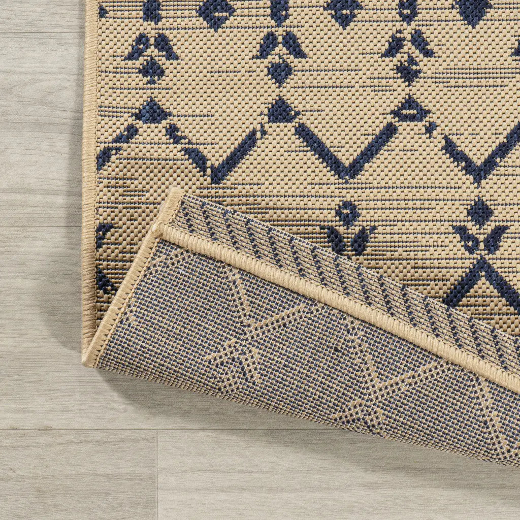 5' Beige And Navy Blue Square Trellis Indoor Outdoor Area Rug Homeroots Outdoor