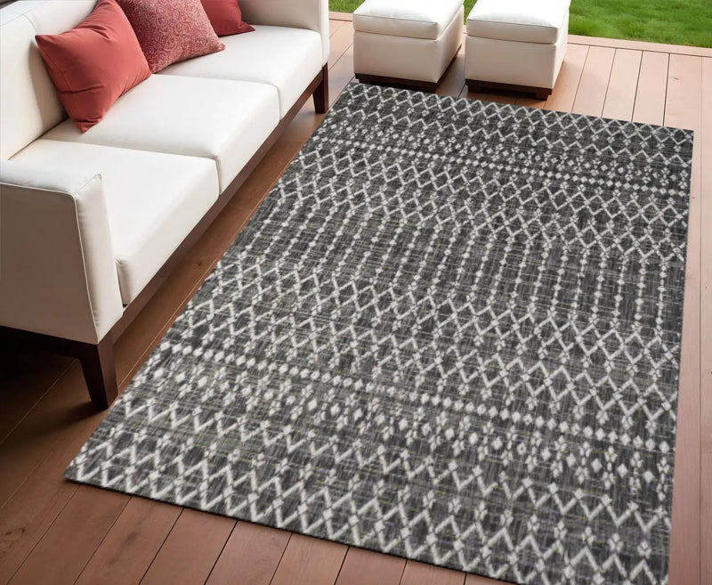 5' Black And Gray Square Trellis Indoor Outdoor Area Rug Homeroots Outdoor