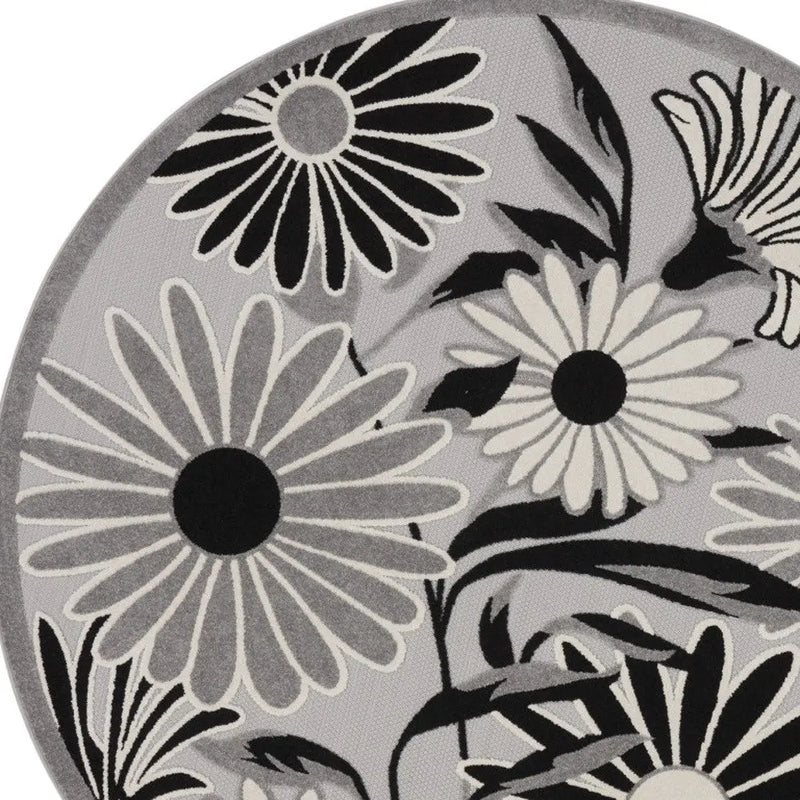 5' Black And White Round Floral Indoor Outdoor Area Rug Homeroots Outdoor