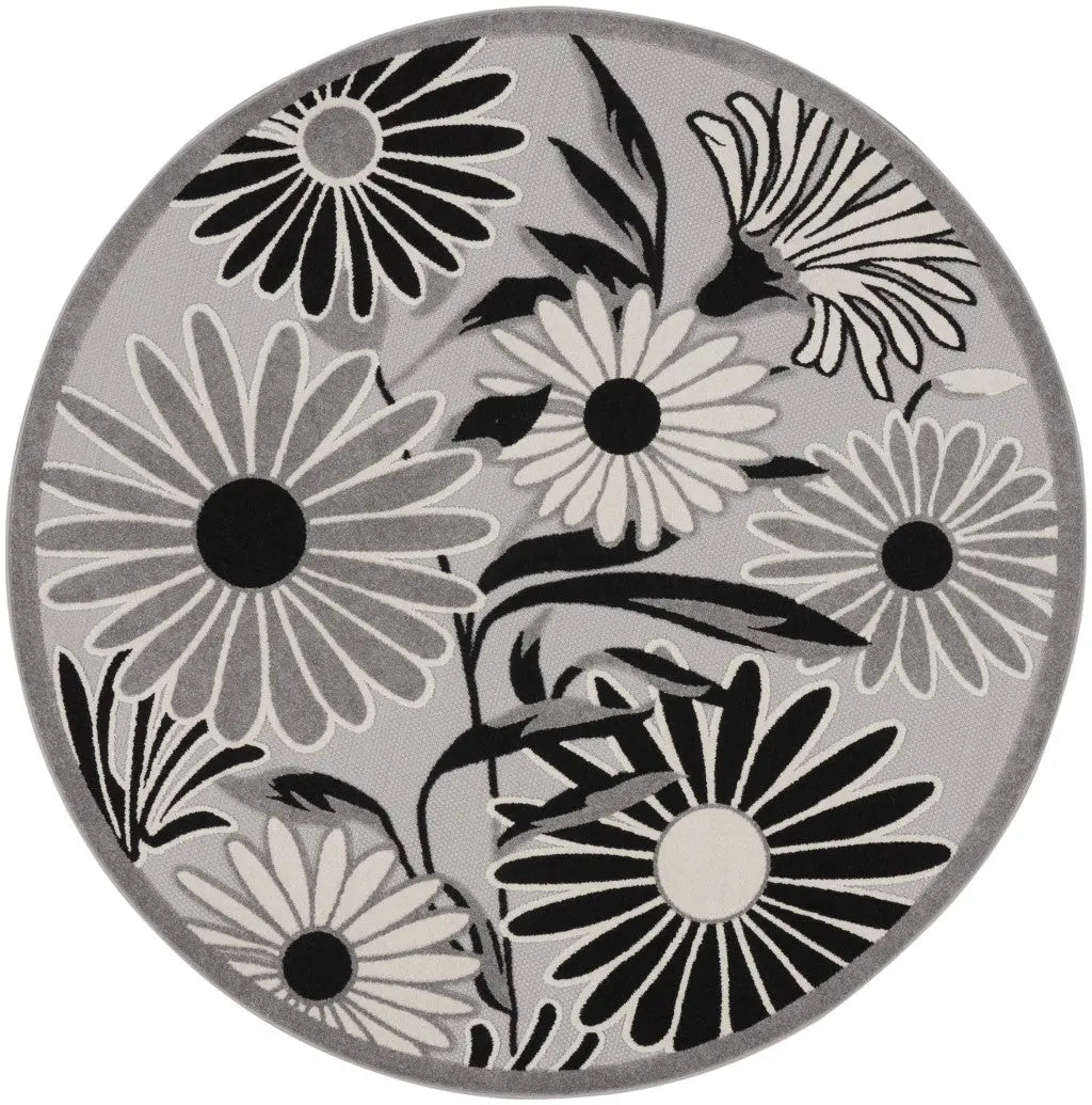 5' Black And White Round Floral Indoor Outdoor Area Rug Homeroots Outdoor