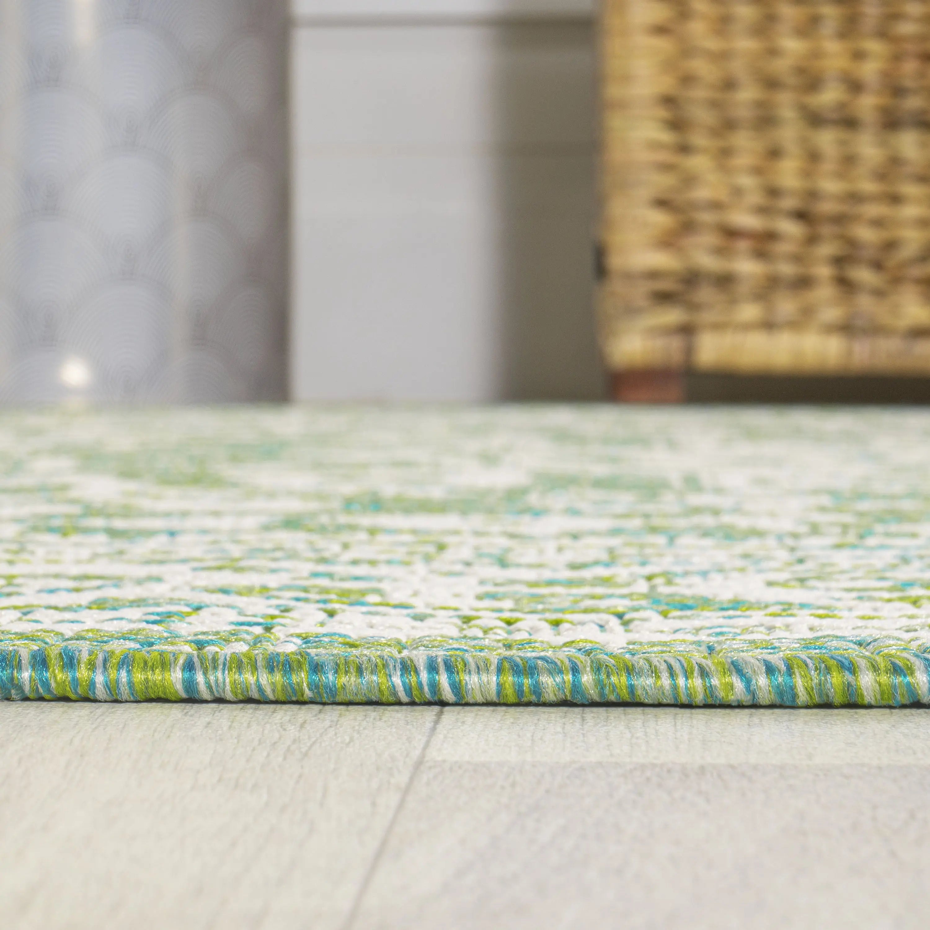 5' Cream And Green Square Medallion Indoor Outdoor Area Rug Homeroots Outdoor