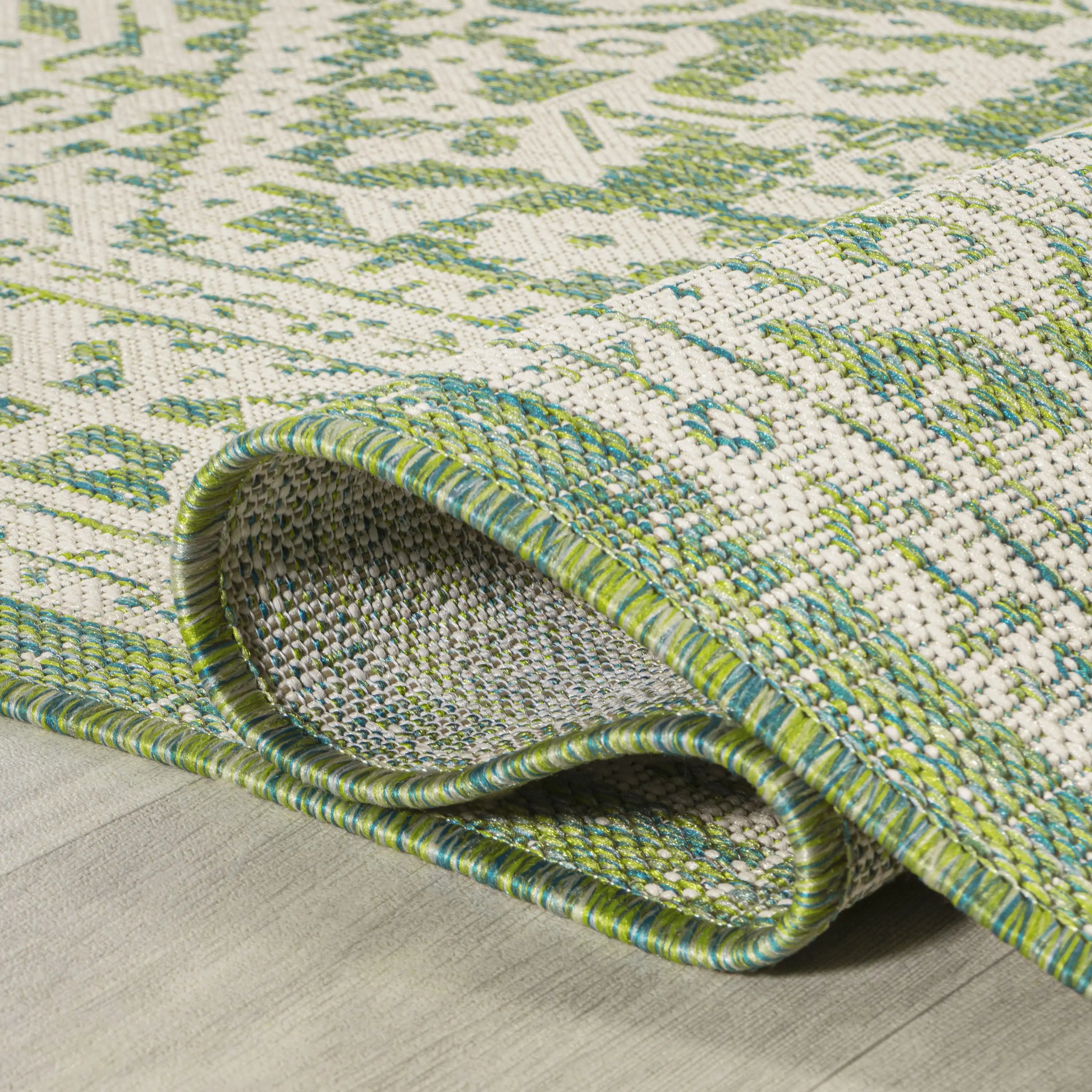 5' Cream And Green Square Medallion Indoor Outdoor Area Rug Homeroots Outdoor
