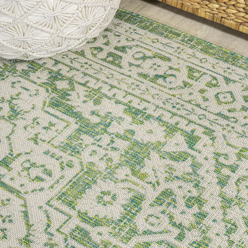 5' Cream And Green Square Medallion Indoor Outdoor Area Rug Homeroots Outdoor