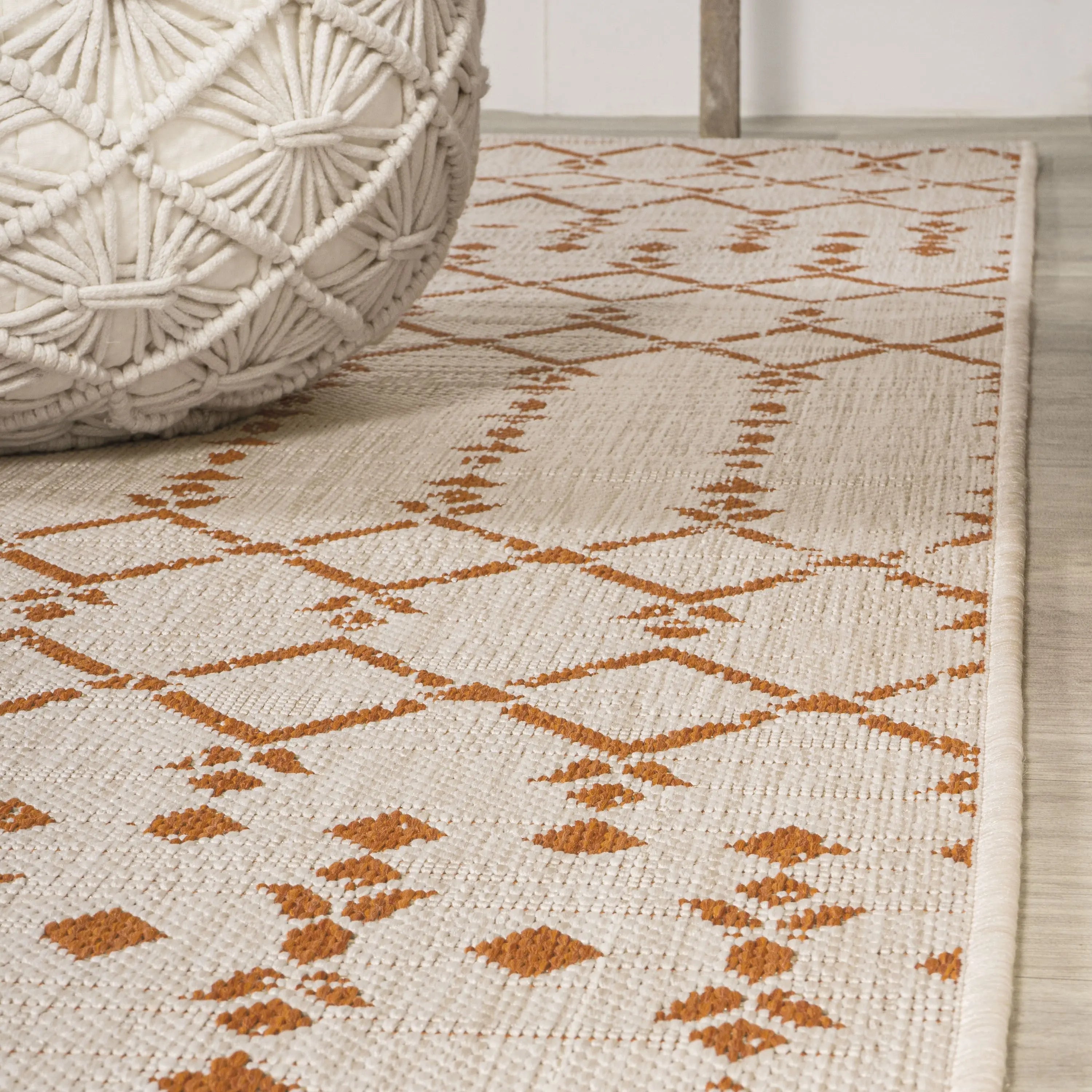 5' Cream And Orange Square Trellis Indoor Outdoor Area Rug Homeroots Outdoor