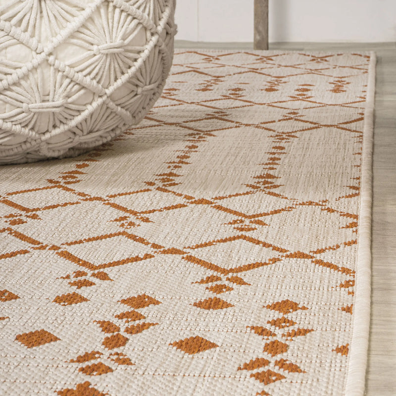 5' Cream And Orange Square Trellis Indoor Outdoor Area Rug Homeroots Outdoor