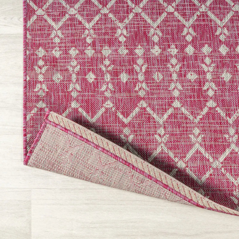 5' Fuchsia And Light Gray Square Trellis Indoor Outdoor Area Rug Homeroots Outdoor