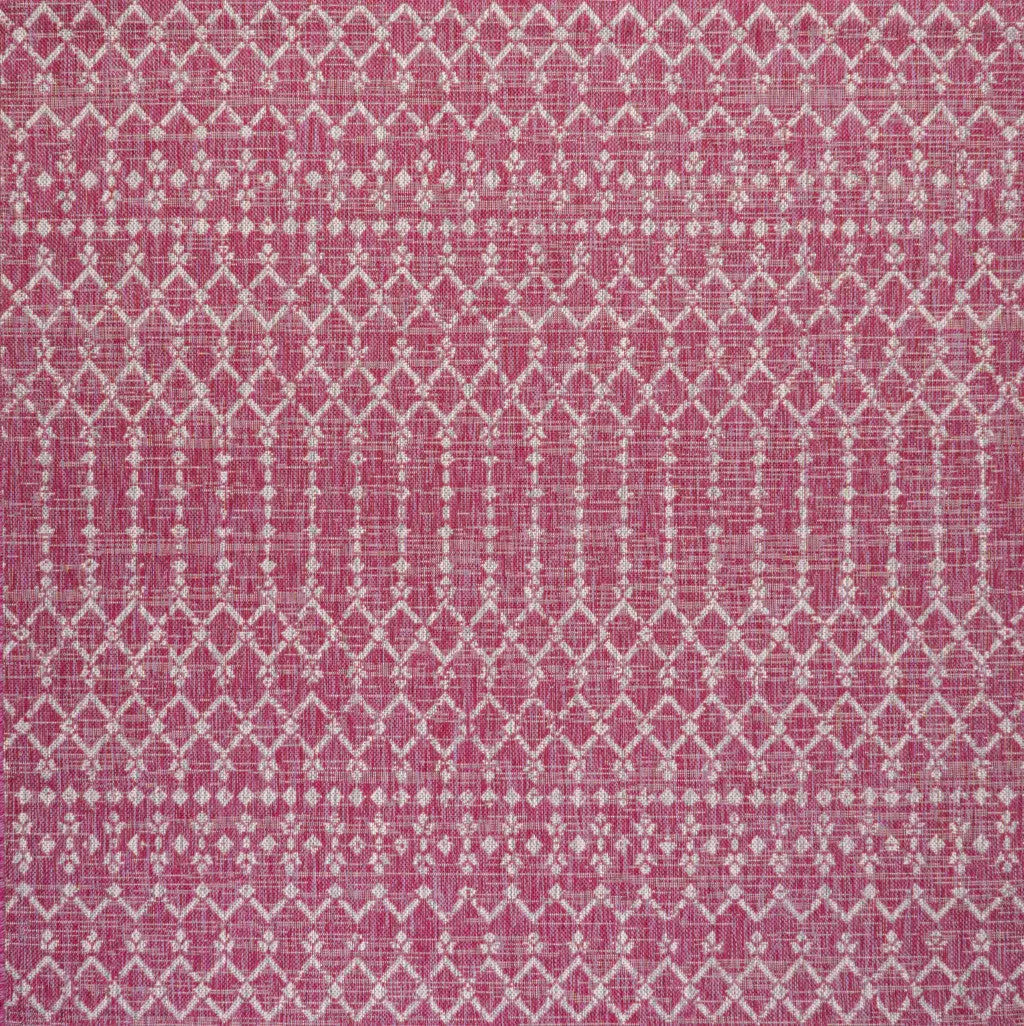 5' Fuchsia And Light Gray Square Trellis Indoor Outdoor Area Rug Homeroots Outdoor