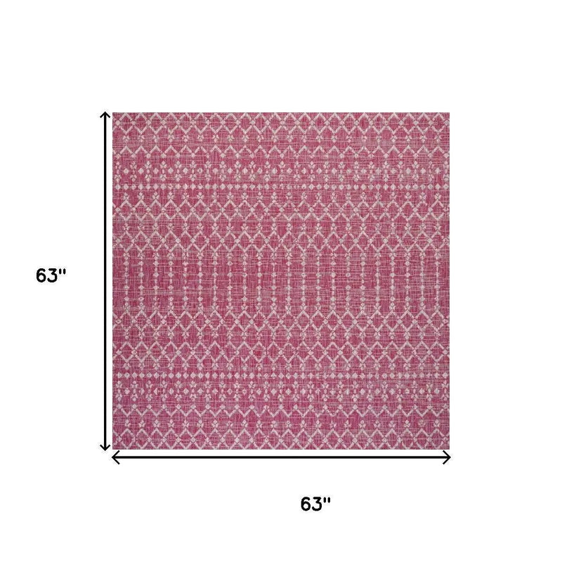 5' Fuchsia And Light Gray Square Trellis Indoor Outdoor Area Rug Homeroots Outdoor