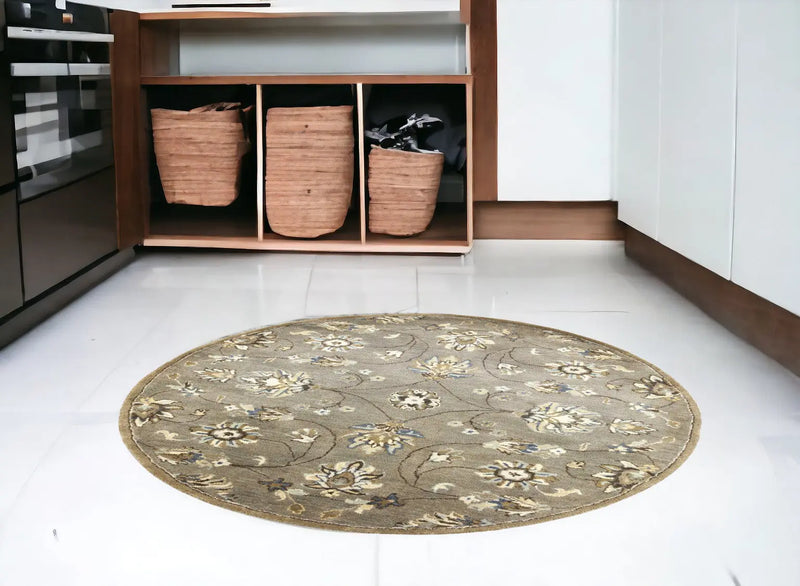 5' Gray Ivory And Brown Wool Floral Hand Tufted Round Rug Homeroots Home Decor