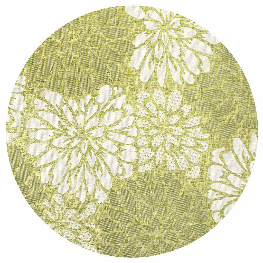 5' Green And Cream Round Floral Indoor Outdoor Area Rug Homeroots Outdoor