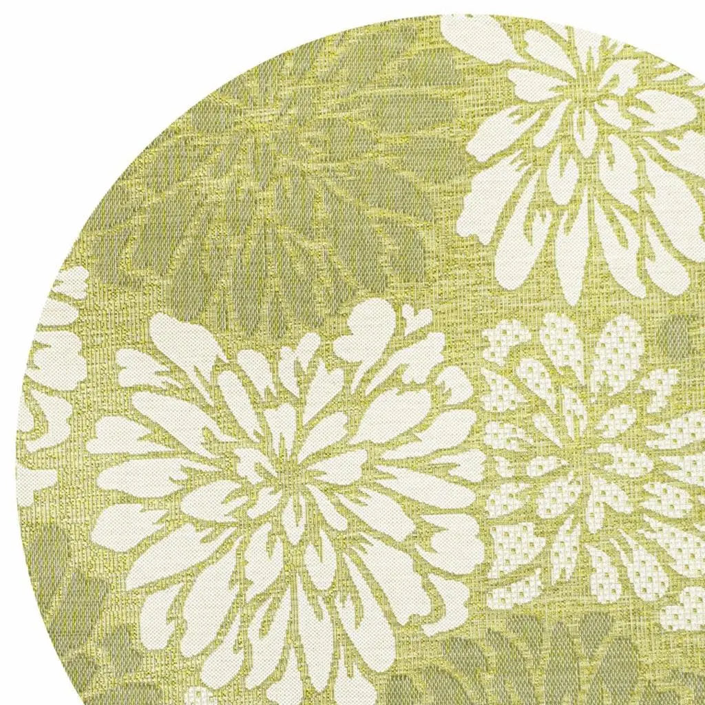 5' Green And Cream Round Floral Indoor Outdoor Area Rug Homeroots Outdoor