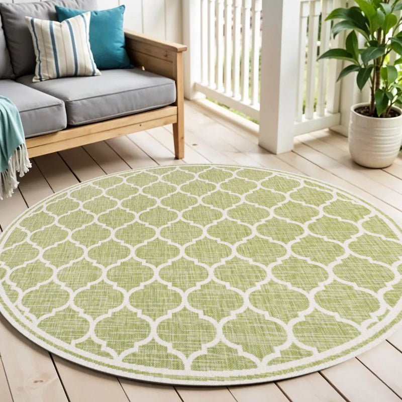 5' Green And Cream Round Geometric Indoor Outdoor Area Rug Homeroots Outdoor