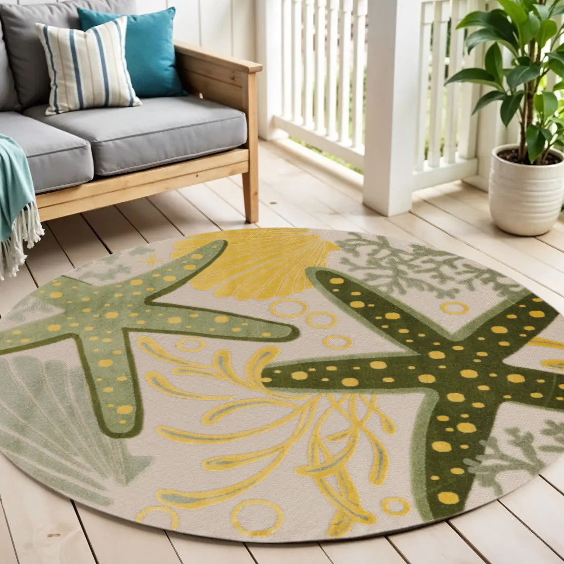 5' Green Yellow Ivory And Dark Green Round Starfish Indoor Outdoor Area Rug Homeroots Outdoor