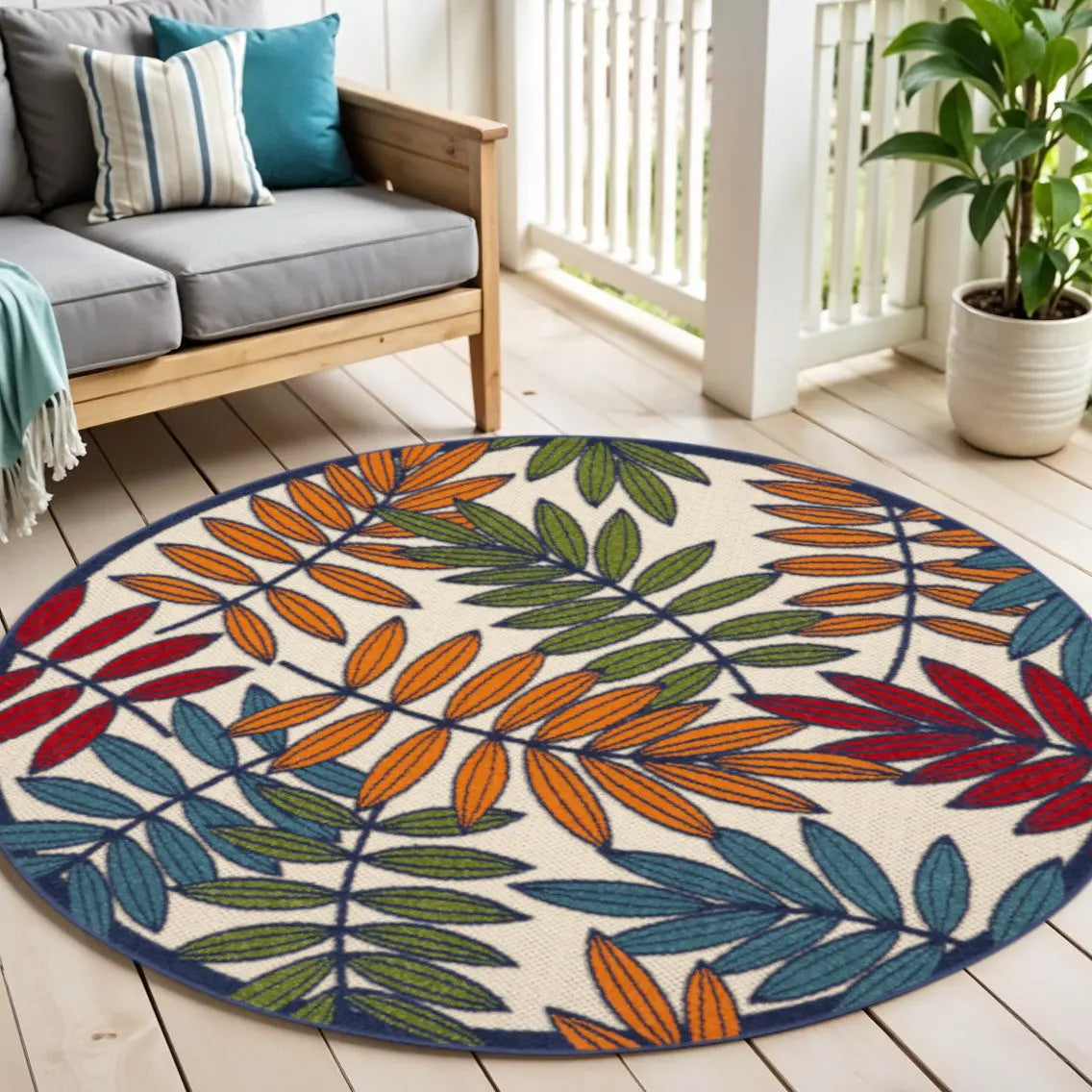 5' Ivory And Blue Round Floral Indoor Outdoor Area Rug - GreatEagleInc
