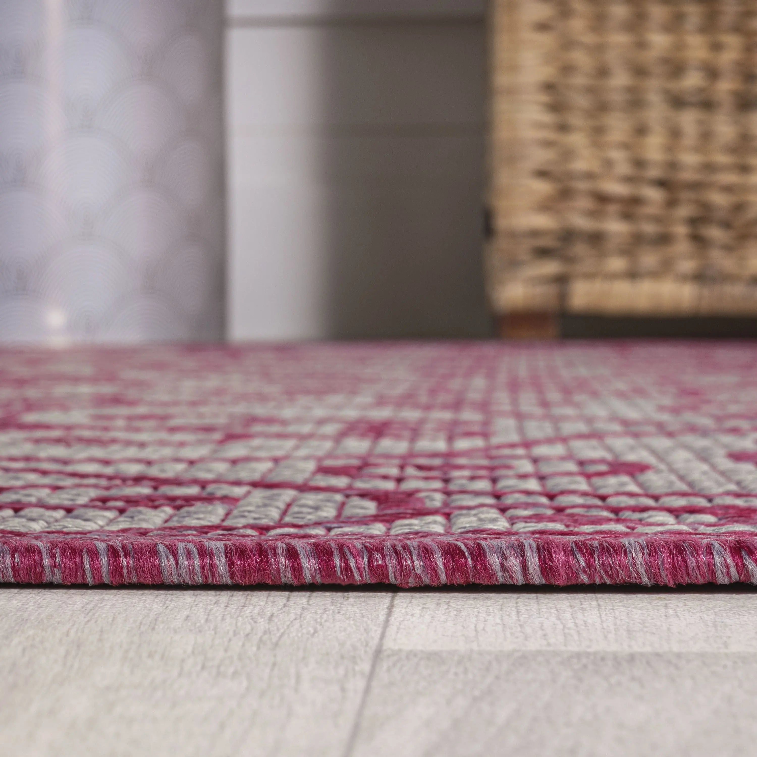 5' Light Gray And Fuchsia Square Geometric Indoor Outdoor Area Rug Homeroots Outdoor