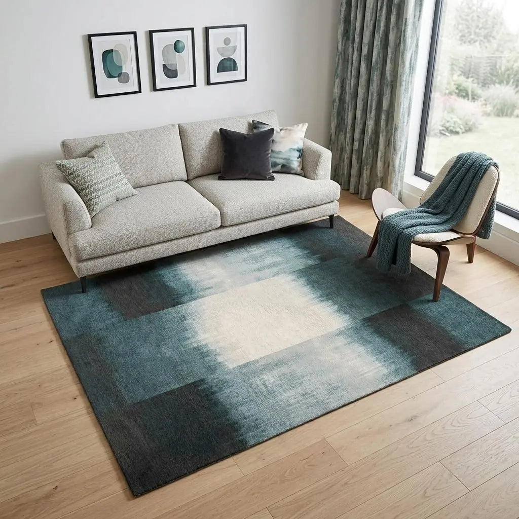 5' X 7' Blue And White Abstract Washable Area Rug With UV Protection Homeroots Home Decor