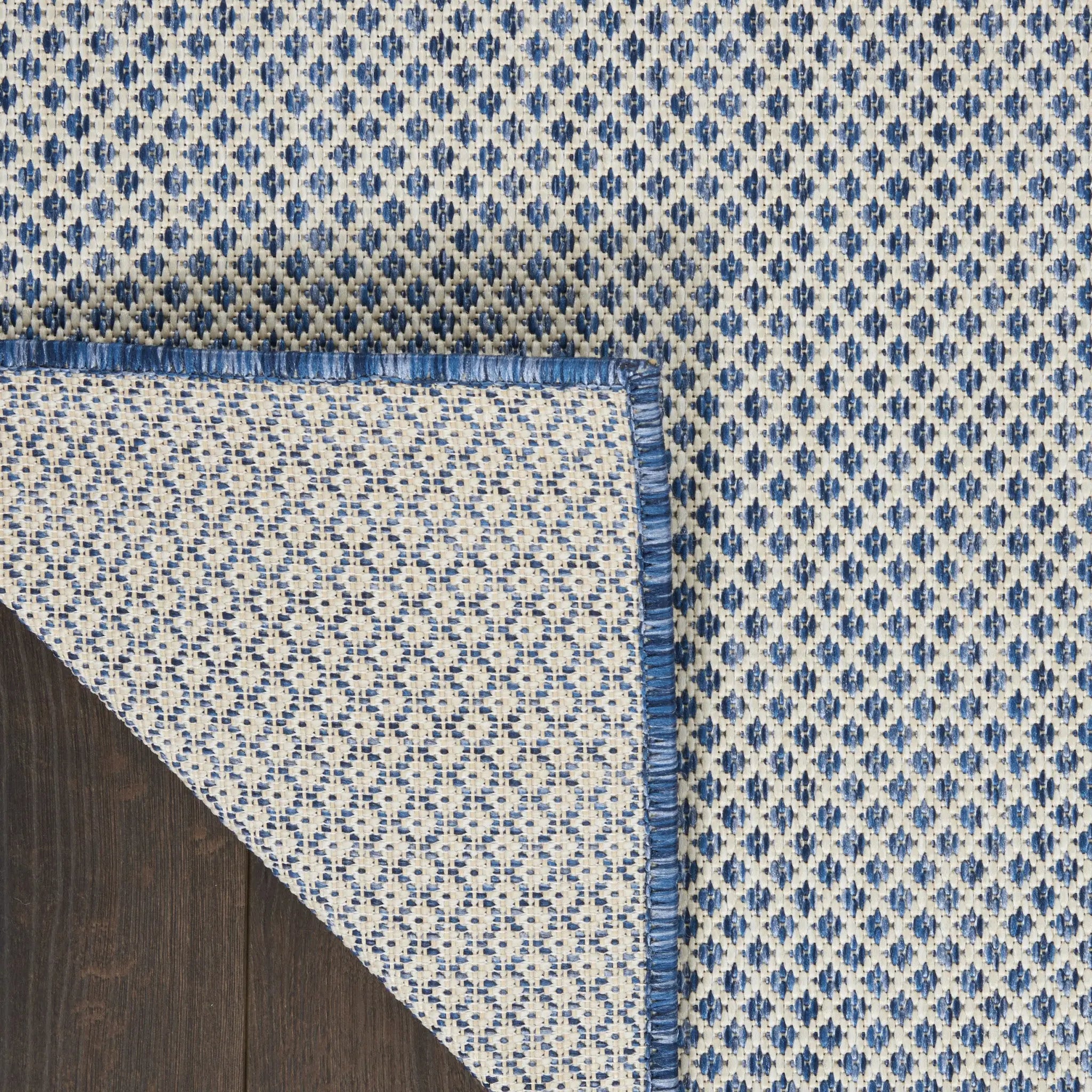 5' X 7' Blue Geometric Power Loom Area Rug Homeroots Outdoor