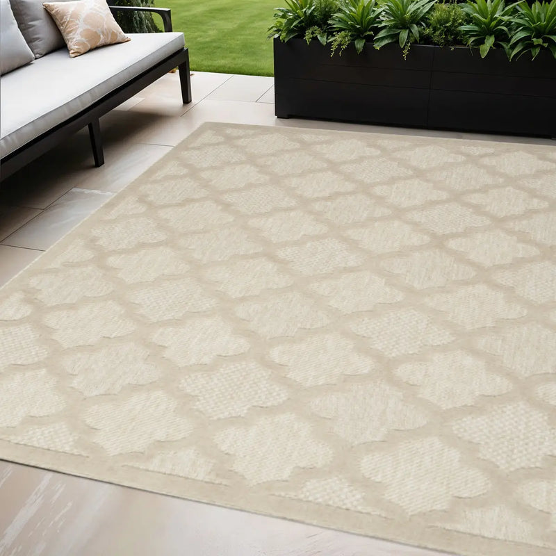 5' X 7' Cream And Beige Trellis Indoor Outdoor Area Rug Homeroots Outdoor