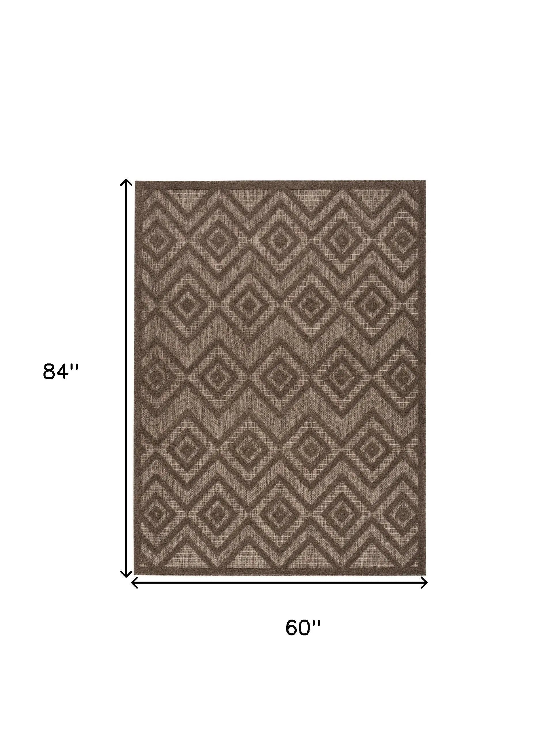 5' X 7' Dark Brown And Light Brown Geometric Indoor Outdoor Area Rug Homeroots Outdoor