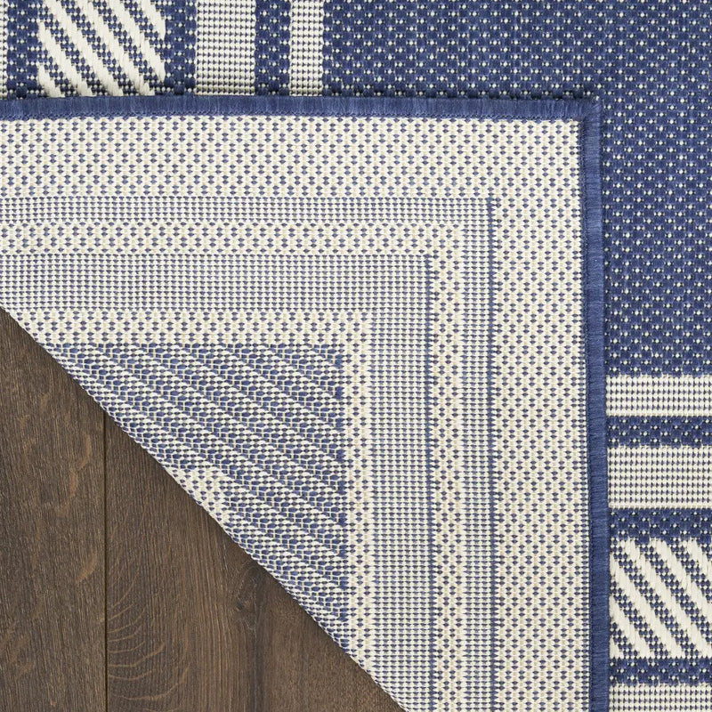 5' X 7' Denim Blue And Ivory Geometric Indoor Outdoor Area Rug Homeroots Outdoor