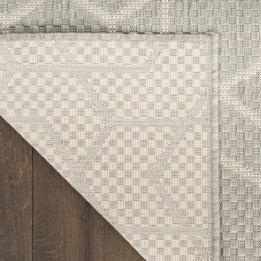 5' X 7' Gray And Beige Geometric Indoor Outdoor Area Rug Homeroots Outdoor