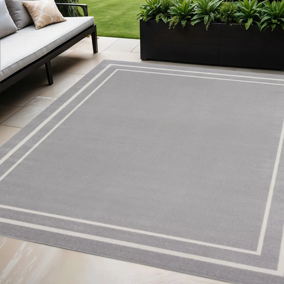 5' X 7' Gray And Ivory Indoor Outdoor Area Rug Homeroots Outdoor