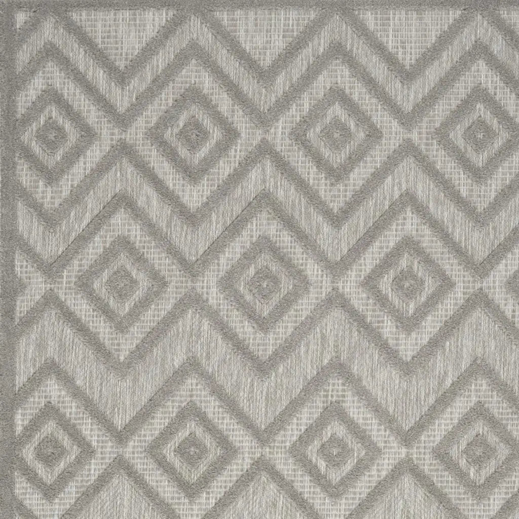 5' X 7' Gray Indoor Outdoor Area Rug - GreatEagleInc