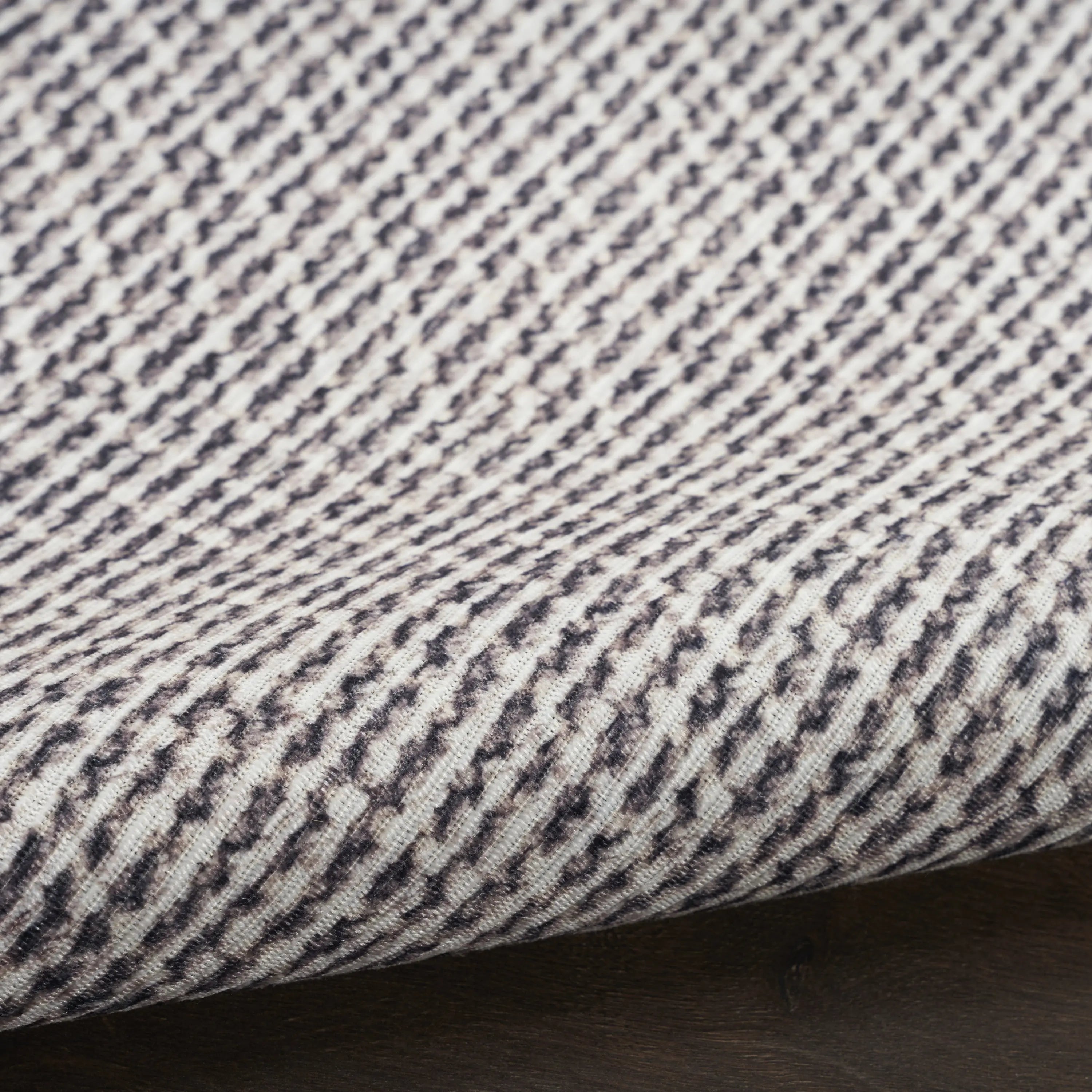 5' X 7' Gray and Ivory Abstract Power Loom Washable Non Skid Area Rug Homeroots Home Decor