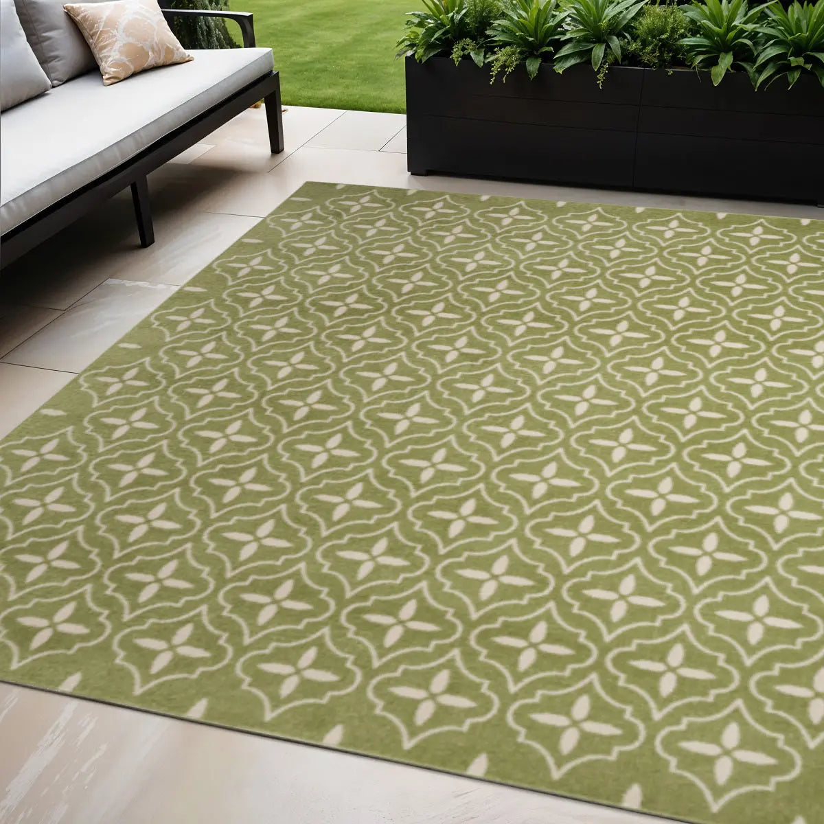 5' X 7' Green And Ivory Geometric Indoor Outdoor Area Rug Homeroots Outdoor