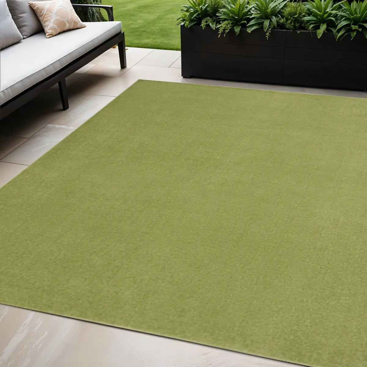 5' X 7' Green Indoor Outdoor Area Rug - GreatEagleInc
