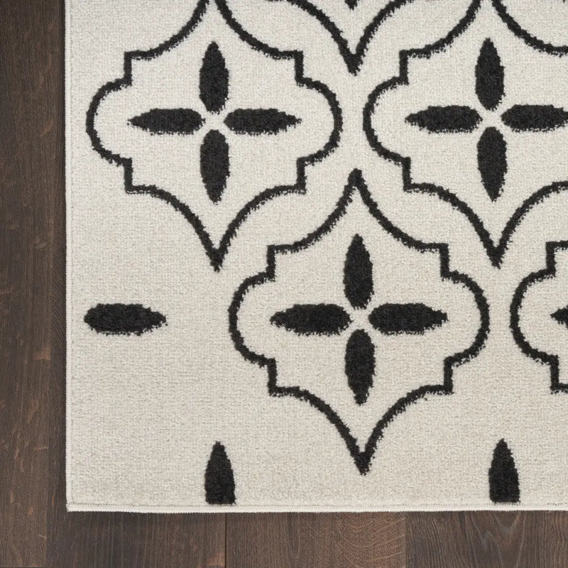 5' X 7' Ivory And Black Geometric Indoor Outdoor Area Rug Homeroots Outdoor