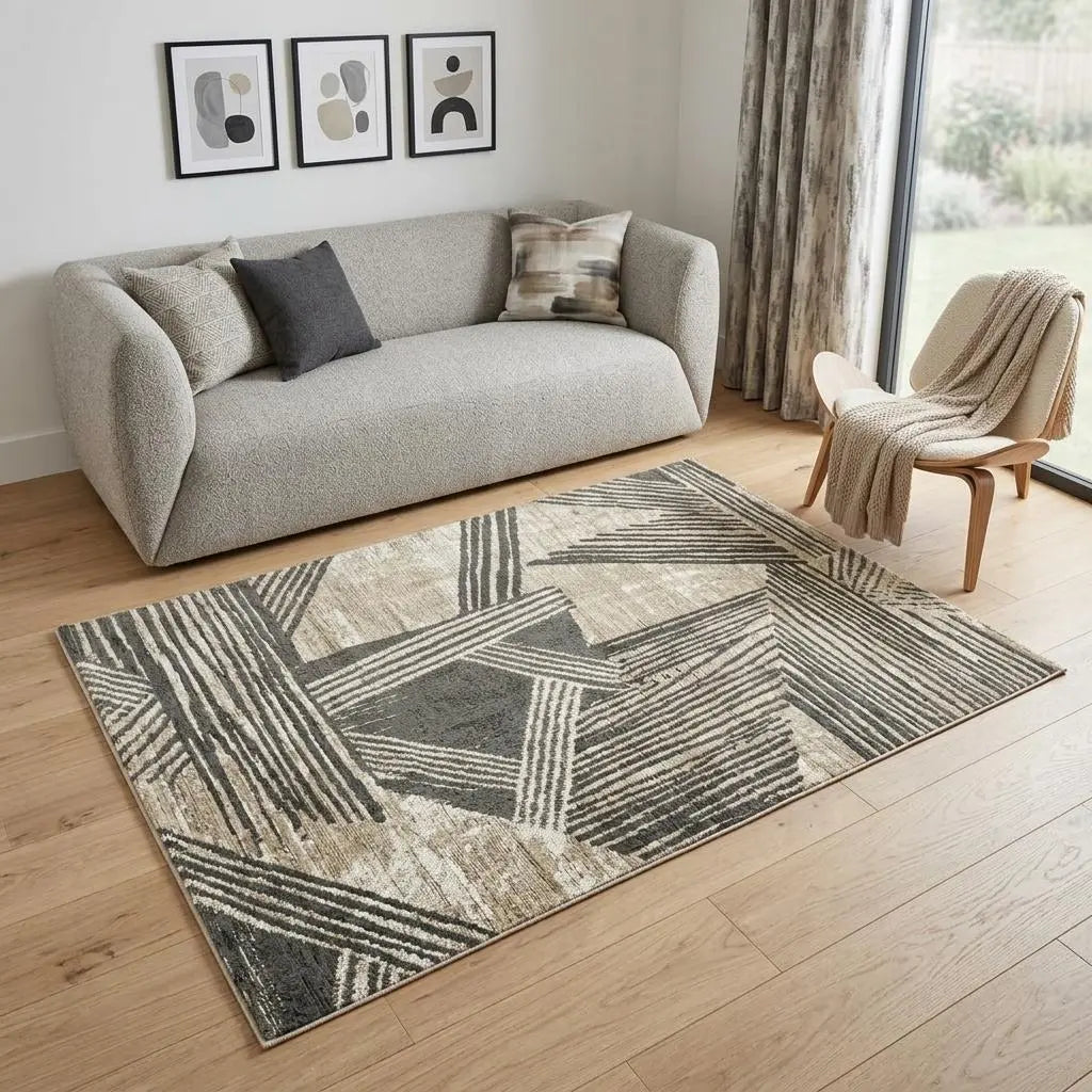5' X 7' Tan And White Abstract Washable Area Rug With UV Protection Homeroots Home Decor