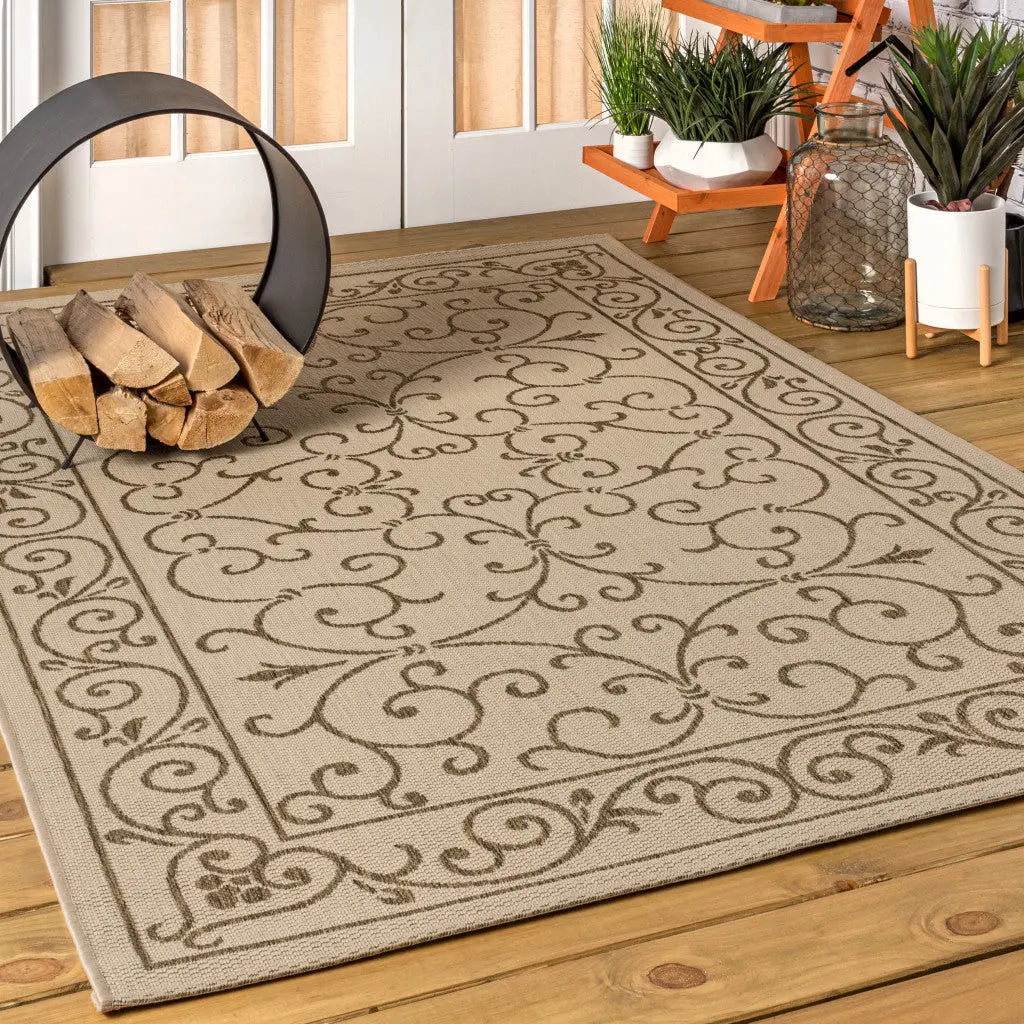 5' X 8' Beige And Brown Medallion Indoor Outdoor Area Rug Homeroots Outdoor