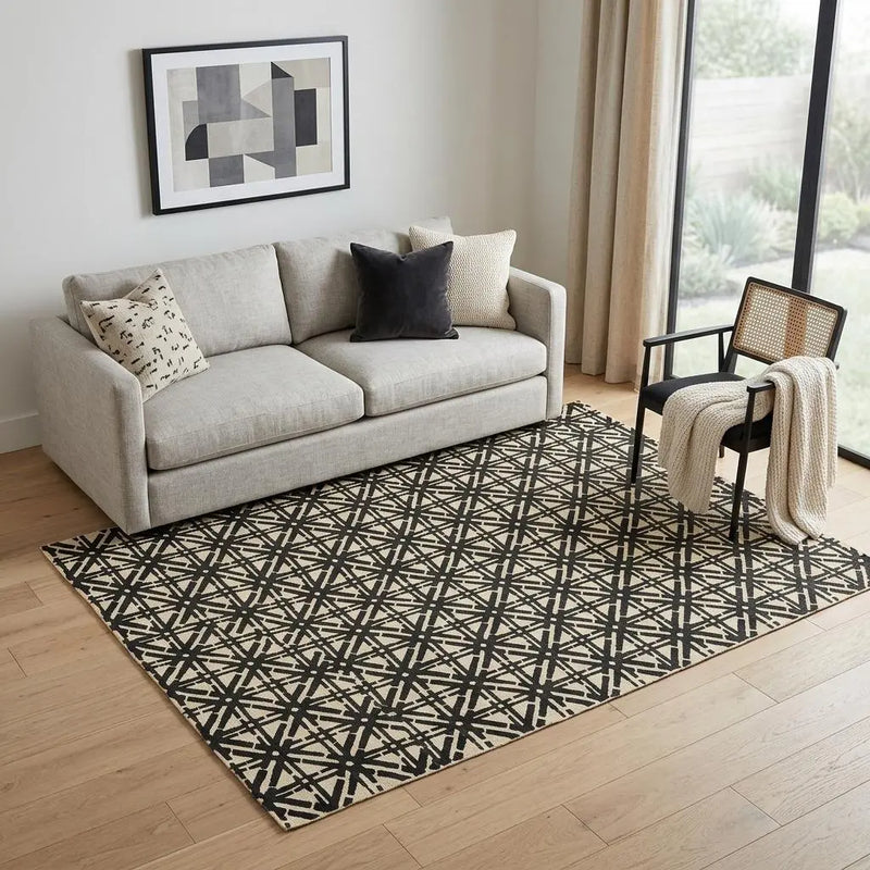 5' X 8' Beige And Gray Floral Hand Woven Area Rug Homeroots Home Decor