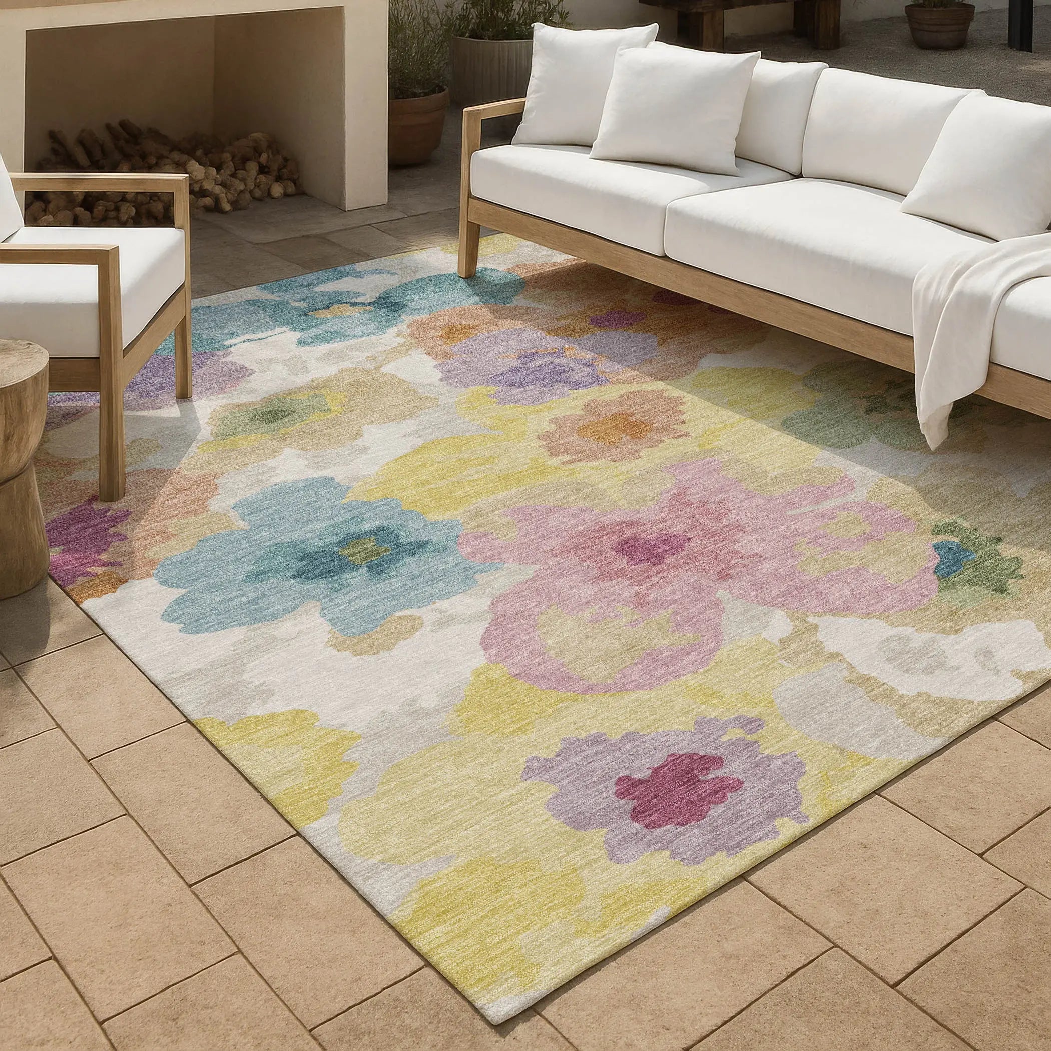 5' X 8' Beige And Ivory Floral Washable Indoor Outdoor Area Rug Homeroots Outdoor