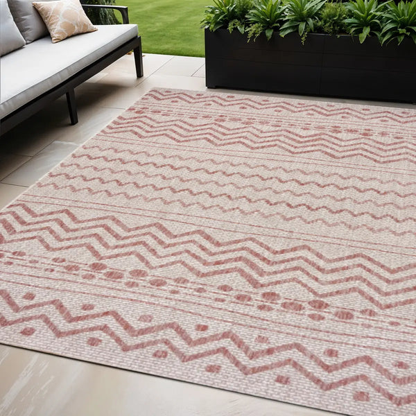 5' X 8' Beige Indoor Outdoor Area Rug Homeroots Outdoor