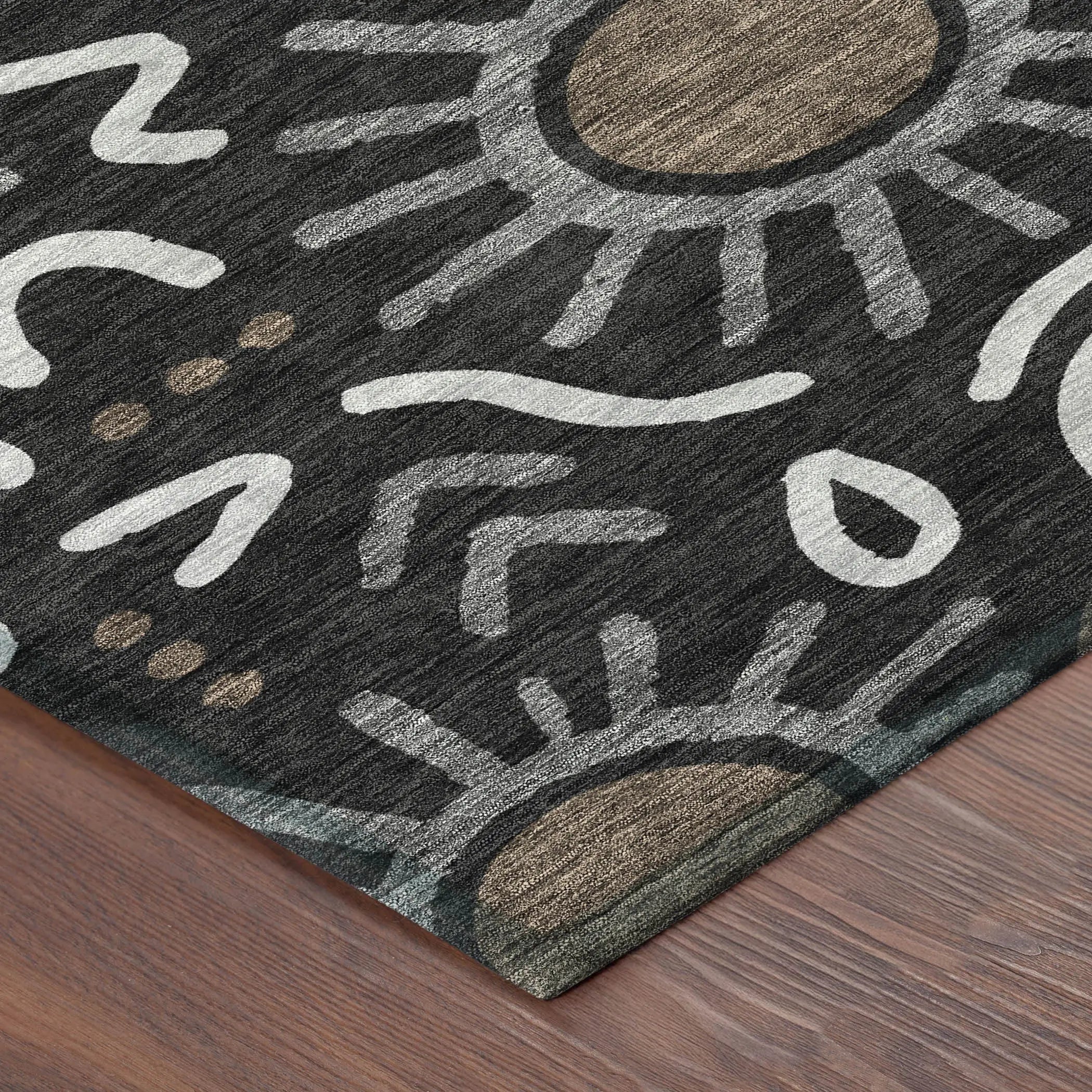 5' X 8' Black And Graphite Geometric Washable Indoor Outdoor Area Rug Homeroots Outdoor