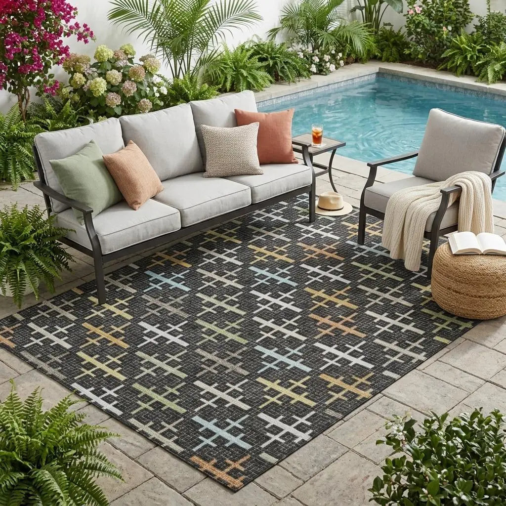5' X 8' Black And Graphite Geometric Washable Indoor Outdoor Area Rug Homeroots Outdoor