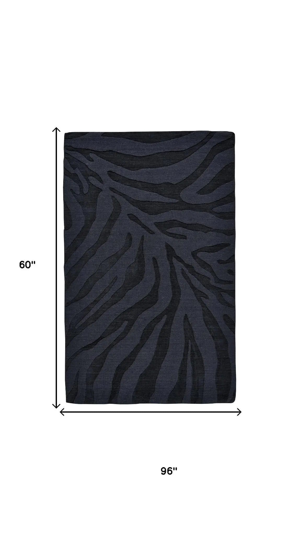 5' X 8' Black And Gray Animal Print Hand Tufted Area Rug Homeroots Home Decor