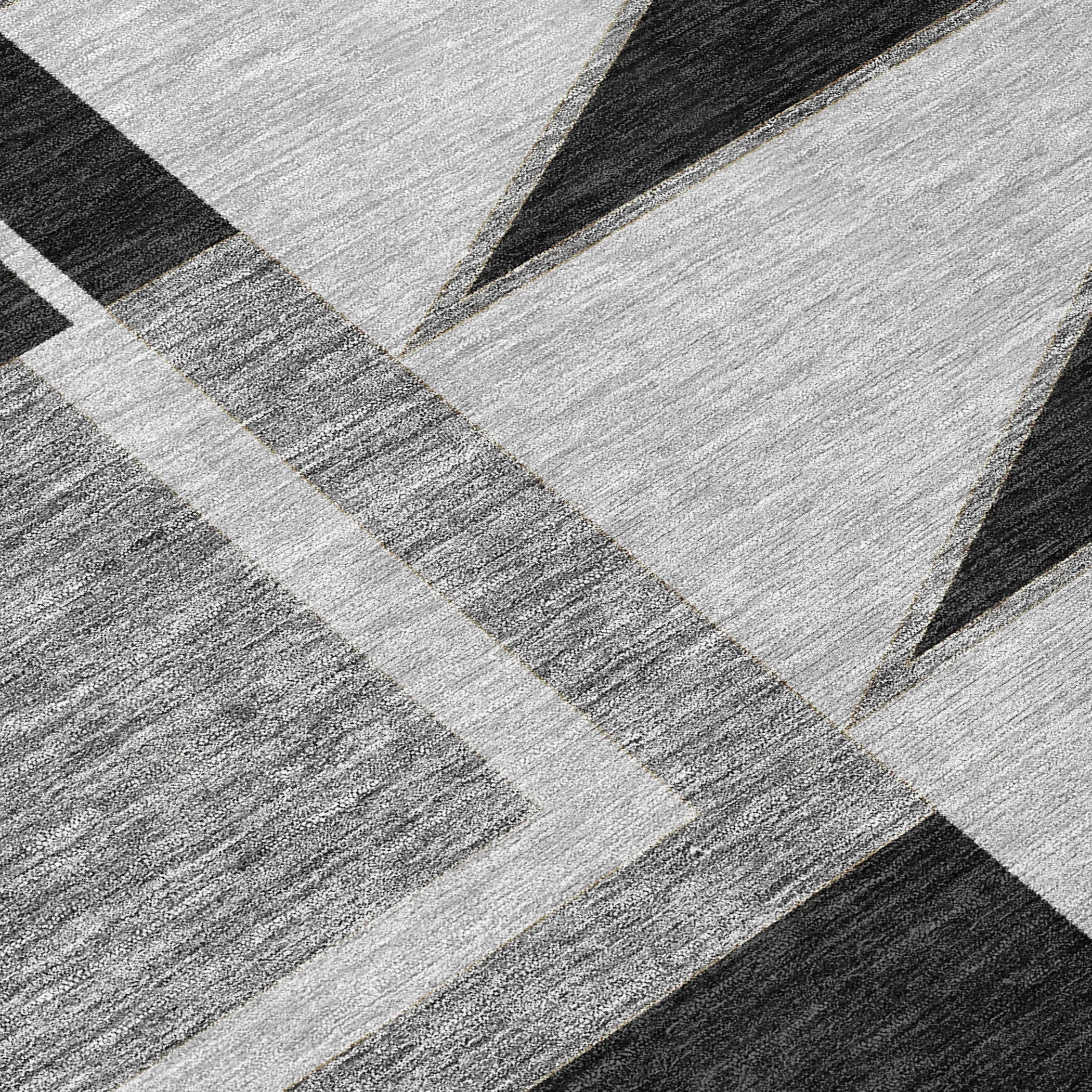 5' X 8' Black And Gray Geometric Washable Indoor Outdoor Area Rug Homeroots Outdoor