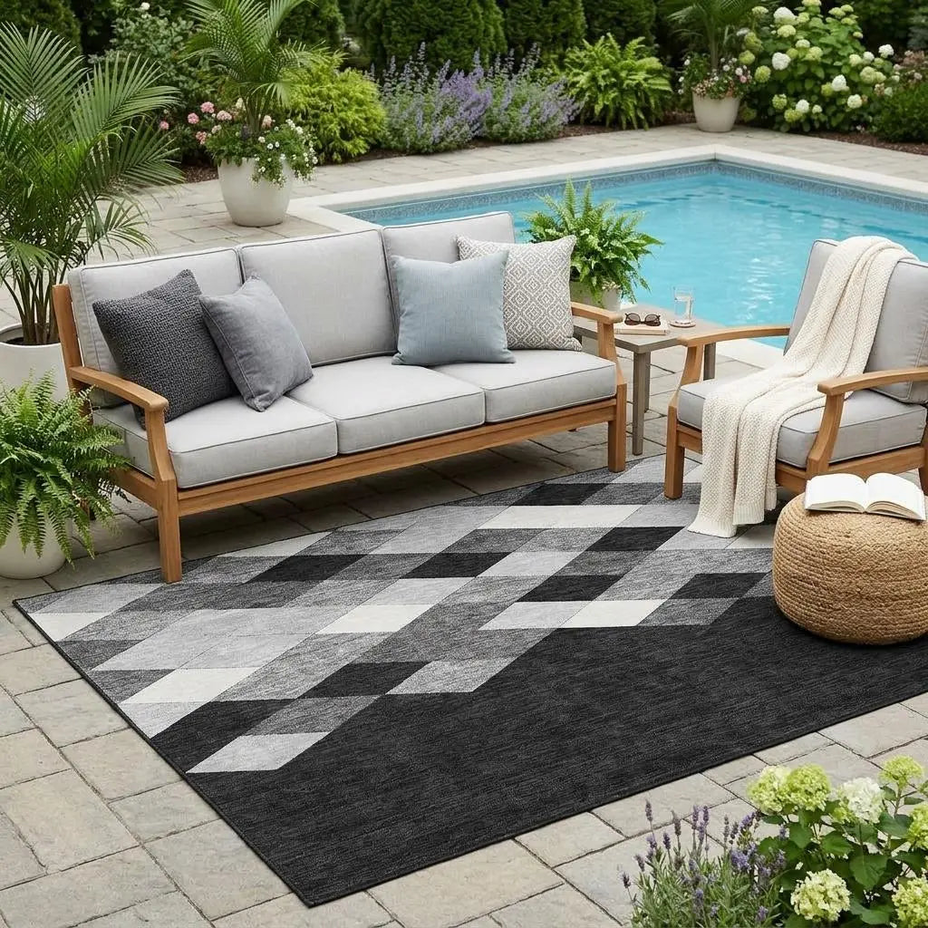 5' X 8' Black And Gray Geometric Washable Indoor Outdoor Area Rug Homeroots Outdoor