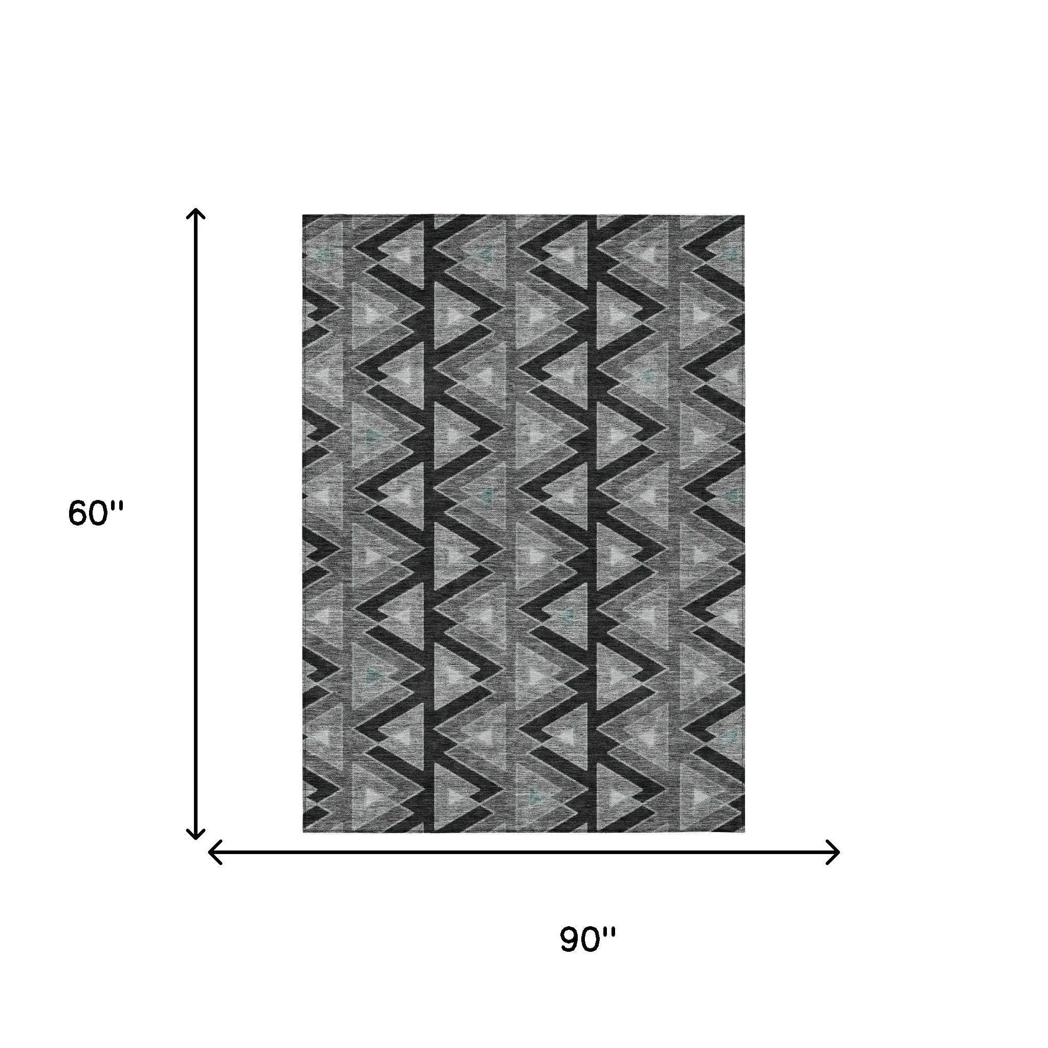 5' X 8' Black And Gray Geometric Washable Indoor Outdoor Area Rug Homeroots Outdoor