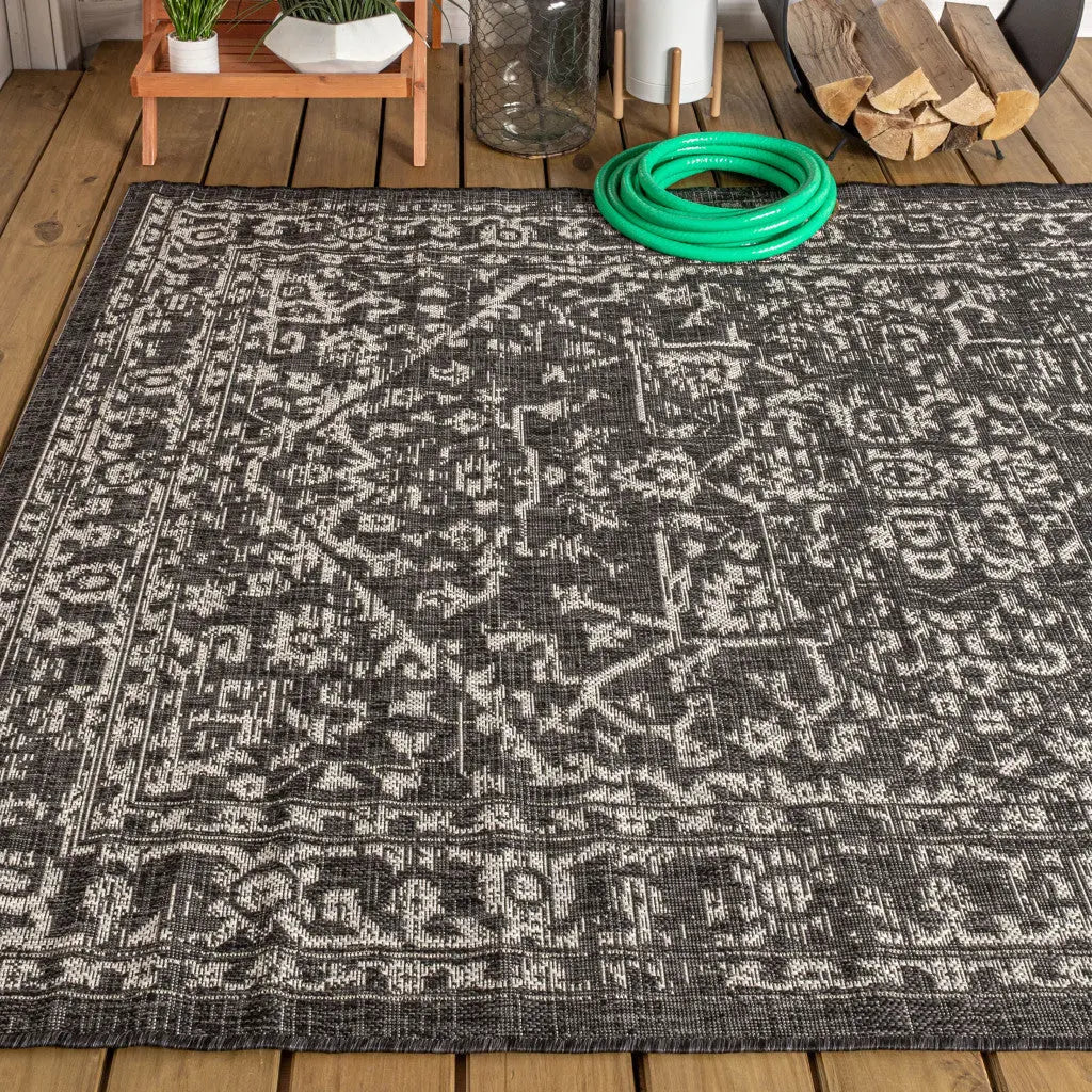 5' X 8' Black And Gray Medallion Indoor Outdoor Area Rug Homeroots Outdoor