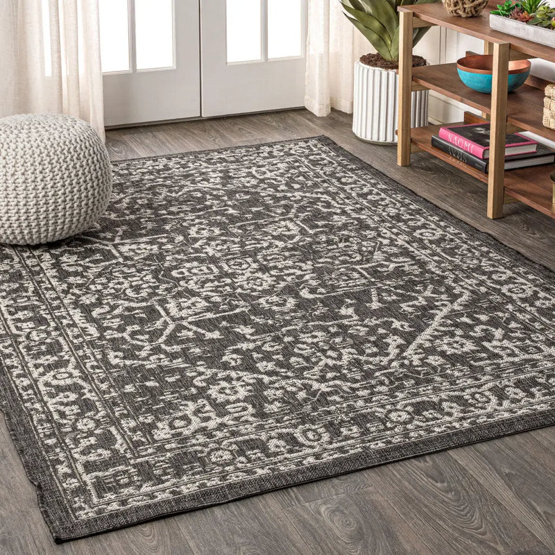 5' X 8' Black And Gray Medallion Indoor Outdoor Area Rug Homeroots Outdoor