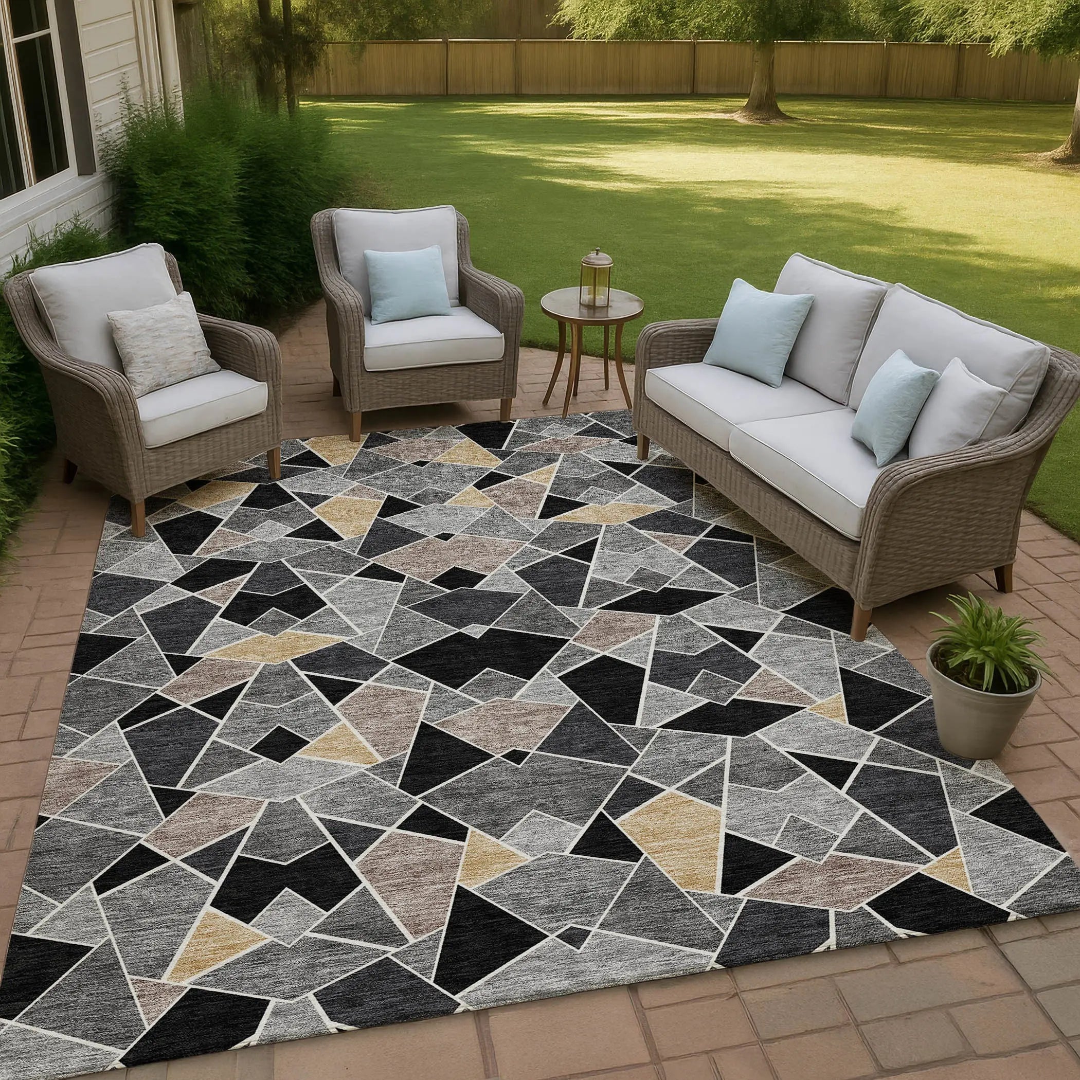 5' X 8' Black And Ivory Geometric Washable Indoor Outdoor Area Rug Homeroots Outdoor